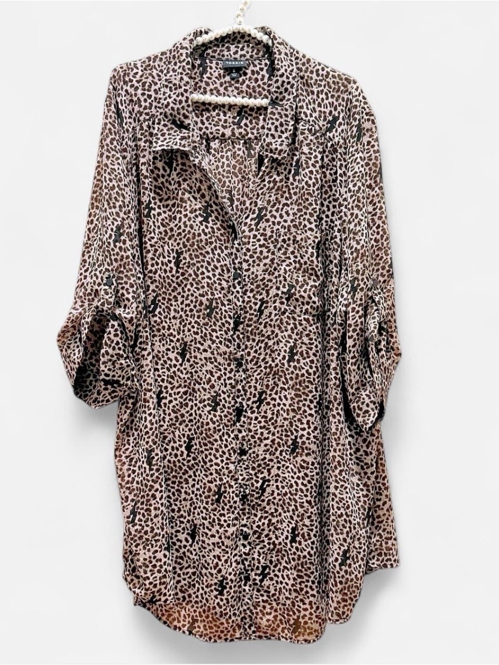 torrid Beige and Black Leopard Print Classic Button-Down Tunic Shirt Size 4